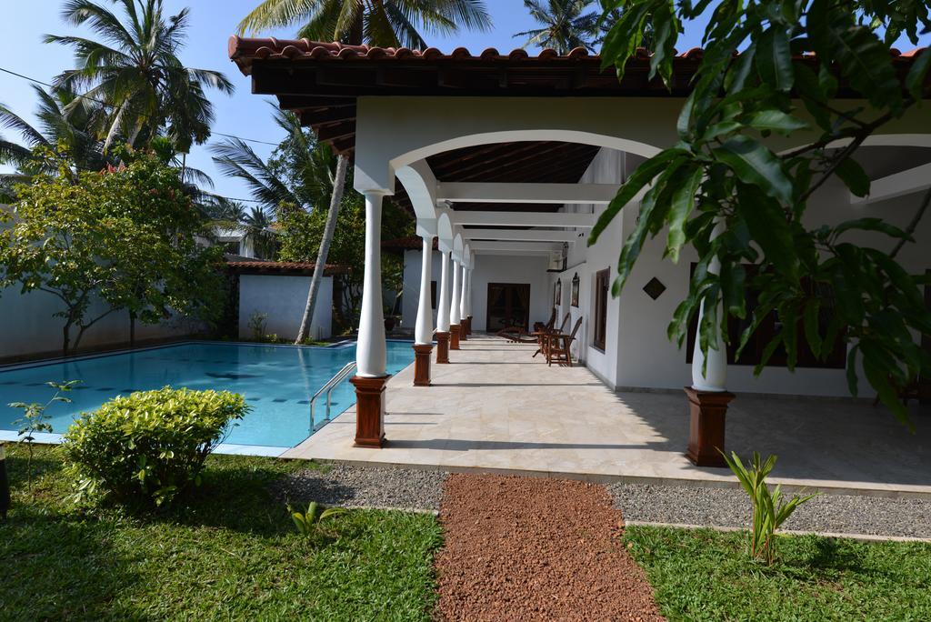 Lucas Hotel Kosgoda Exterior photo