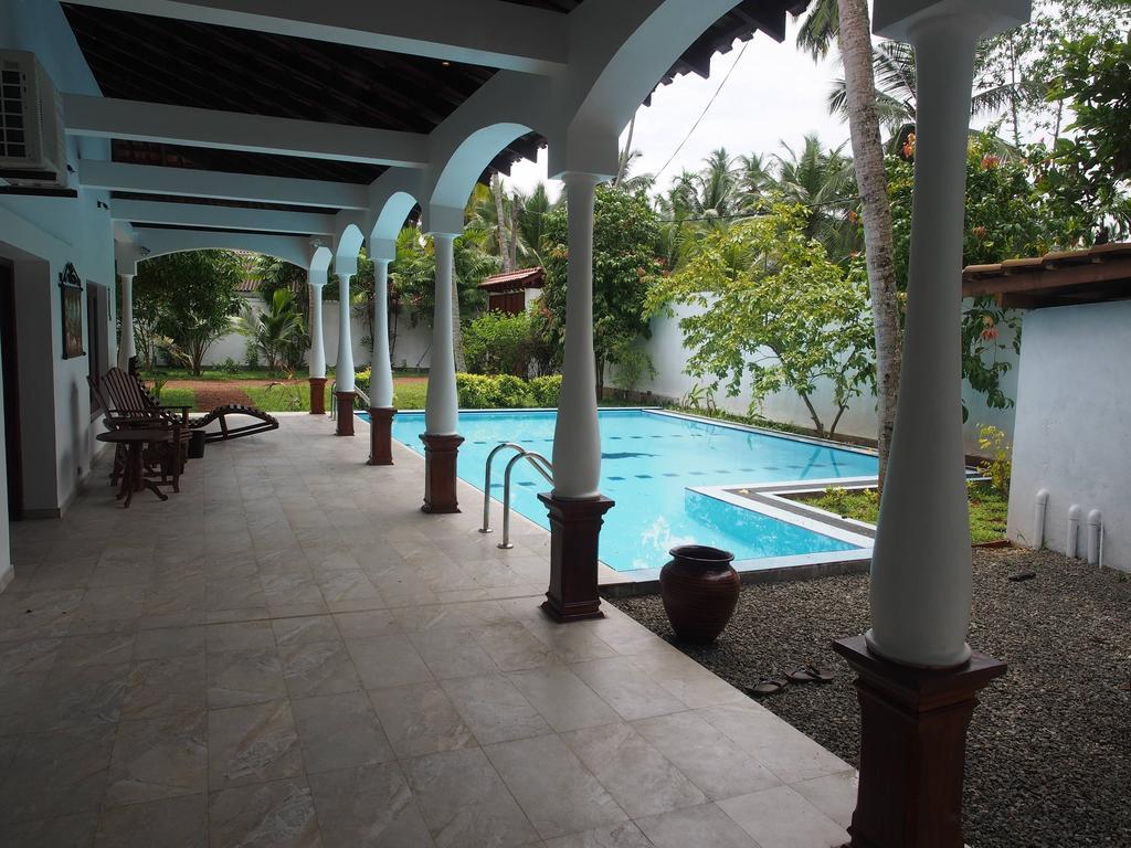 Lucas Hotel Kosgoda Exterior photo
