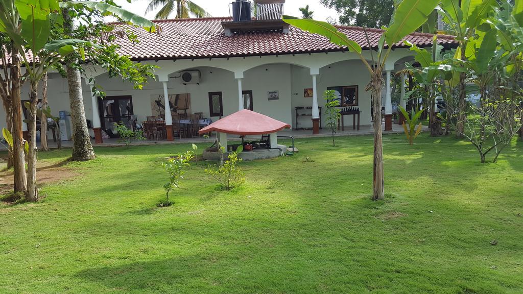 Lucas Hotel Kosgoda Exterior photo