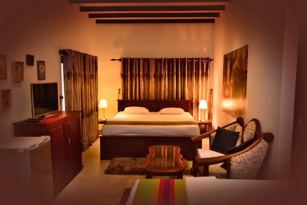 Lucas Hotel Kosgoda Exterior photo