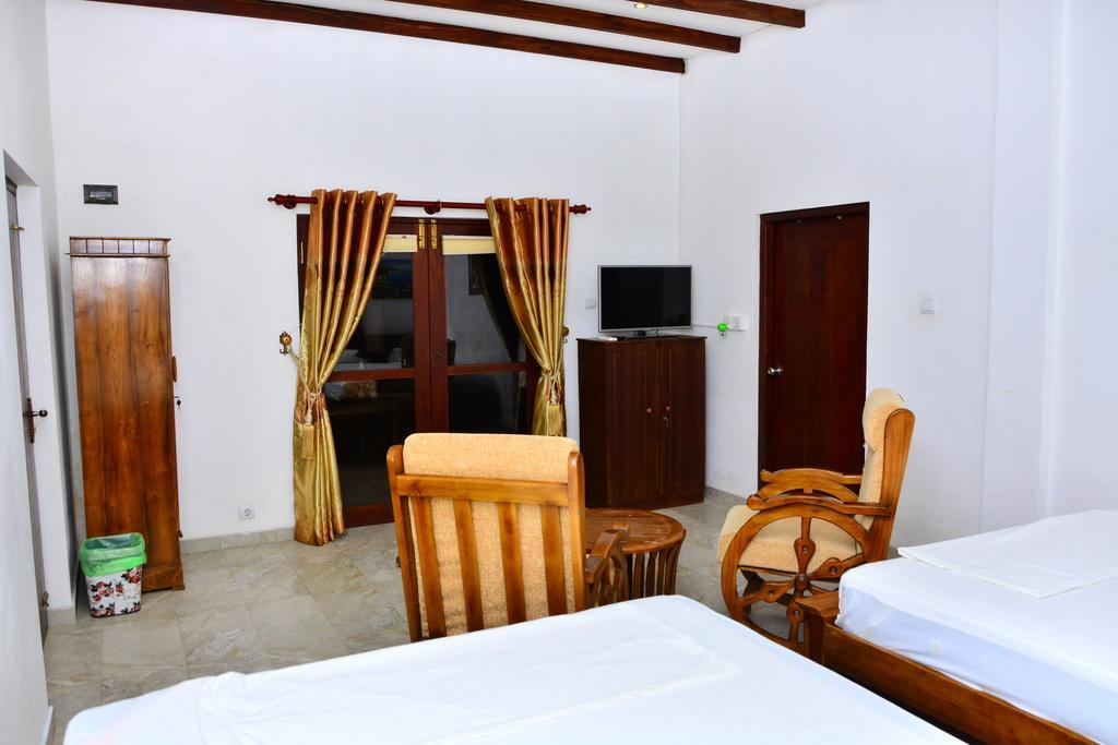Lucas Hotel Kosgoda Exterior photo